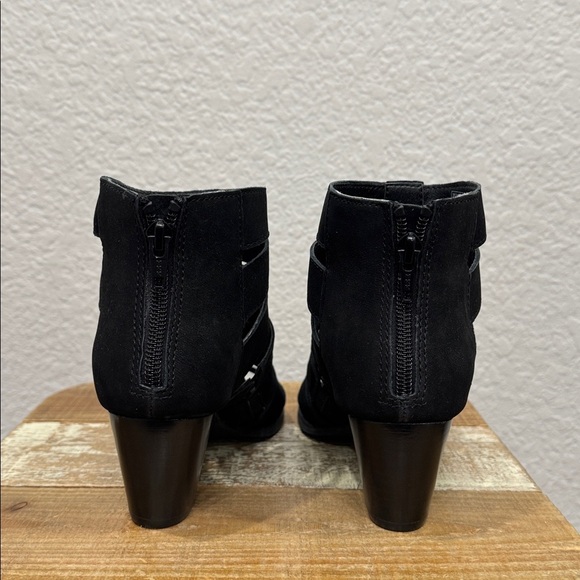 Vionic Harlow Black Ankle Bootie Sandals Size 6.5 - Picture 6 of 9